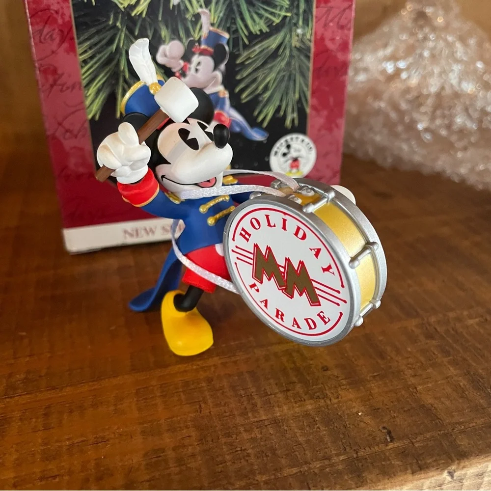 Hallmark Keepsake Ornament 1997 Mickey's Holiday Parade Bandleader Mickey NIB